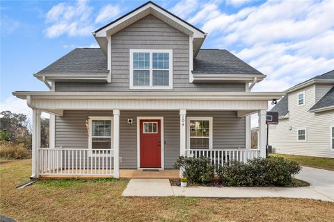 104 Royalview Drive