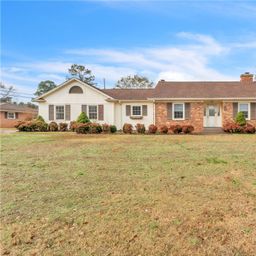 300 Woodfern Circle