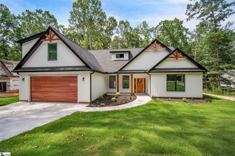107 Circle Drive sold home in Shenandoah, Townville, SC