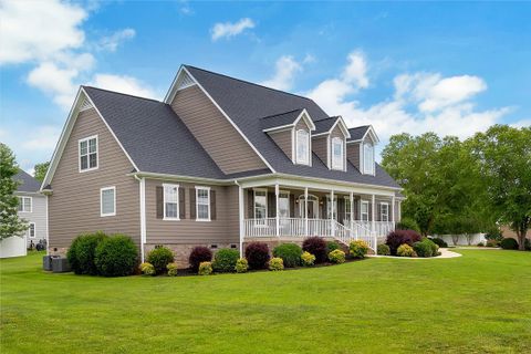 Homes in Edens Ridge, Six Mile