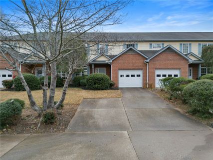 902 Autumn Oaks