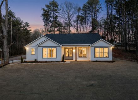 110 Oak Hill Drive