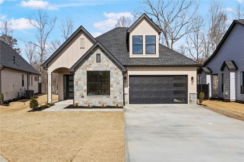 122 Rolling Wood Drive sold home in Kingswood Cottages, Clemson, SC
