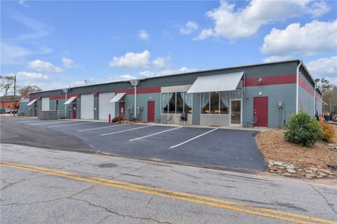 518 W North 1St Street