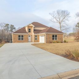 102 Topsail Drive