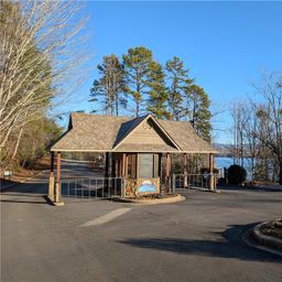 801 Deertrail Shores