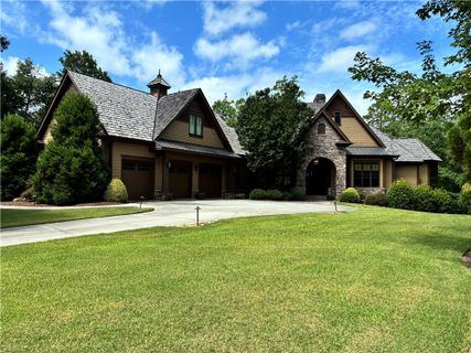 224 Palmer Way active home in The Reserve At Lake Keowee, Sunset, SC