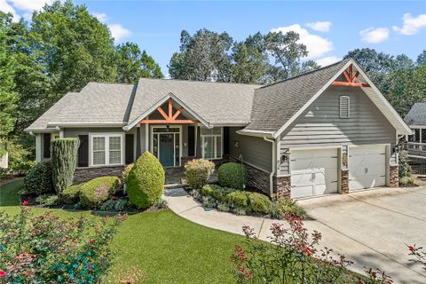 214 South Summit Drive active home in The Summit, Seneca, SC