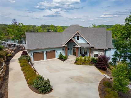 104 Hunter Hill Circle pending home in Harborside, Six Mile, SC