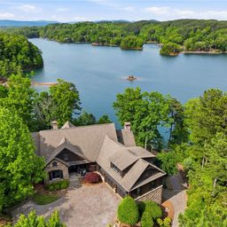320 Knollwood Drive