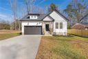 304 Palmetto Parkway sold home in Belton, SC