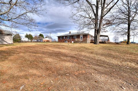 7998 Moorefield Memorial Highway