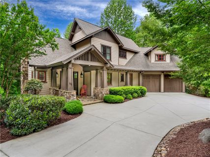 113 Bell Flower Drive active home in Cliffs At Keowee Vineyards, Sunset, SC