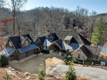 1067 Cliffs Vista Parkway pending home in Cliffs At Keowee Springs, Six Mile, SC