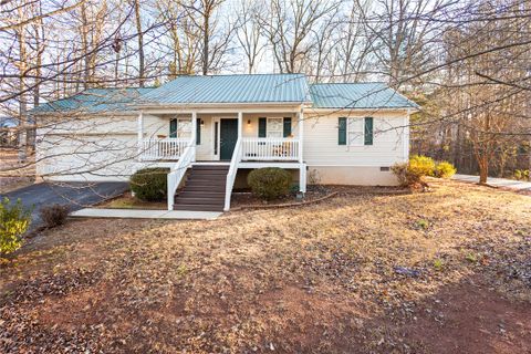 324 Fox Run Road sold home in Fox Run Estates, Walhalla, SC