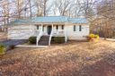324 Fox Run Road sold home in Walhalla, SC