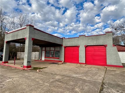 121 N Main Street