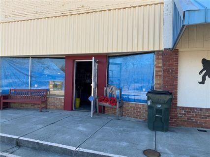 212 E Main Street