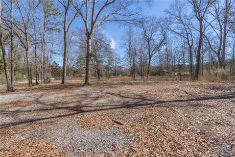 118 Haynie Avenue sold home in Rocky Shores, Iva, SC