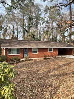 207 Pine Lane