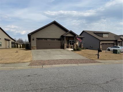 304 Linden Hall Lane sold home in Linden Hall, Easley, SC