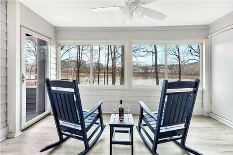 701 Northlake Drive