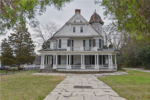 507 Main Street N Road