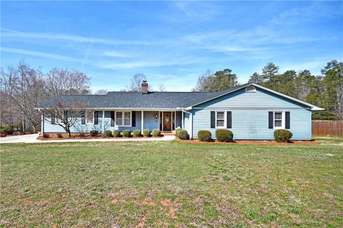 Homes in Burdine Springs, Easley