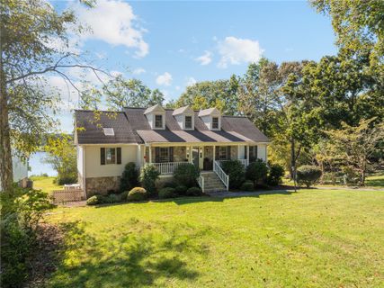408 W Peninsula Drive sold home in Lake Rabon Estates, Laurens, SC