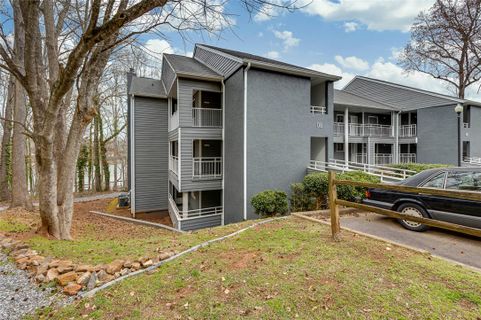805 Northlake Drive active home in Northlake Condo, Anderson, SC
