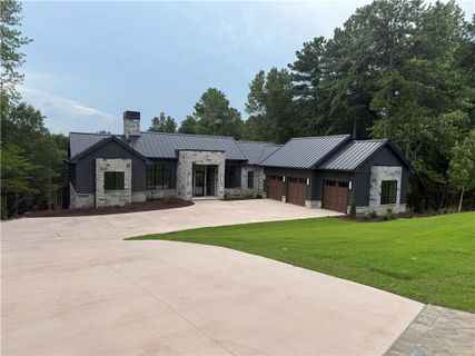 625 Cliffs Vista Parkway active home in Cliffs At Keowee Springs, Six Mile, SC