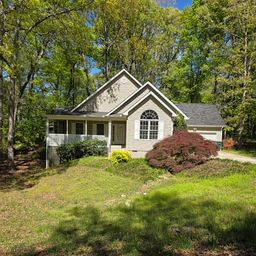 905 N Crestview Drive