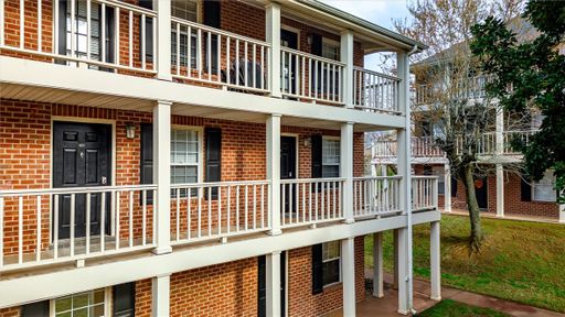 Homes in Riverbank Comm, Clemson