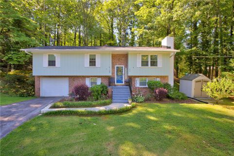 104 Laurel Lane active home in Northwoods, Seneca, SC