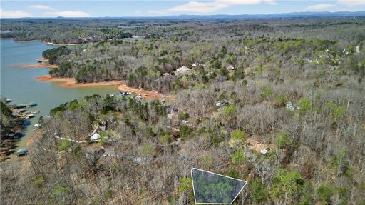 00 Bay Drive active home in Cherokee Bay, Fair Play, SC