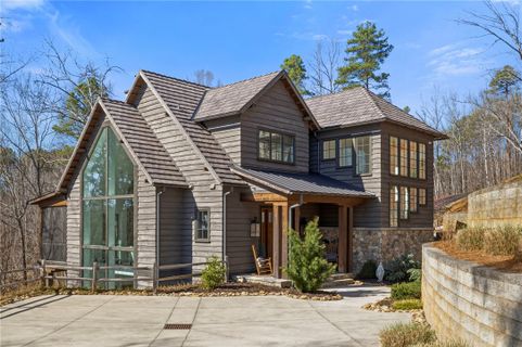 510 S Point Boulevard active home in The Reserve At Lake Keowee, Sunset, SC