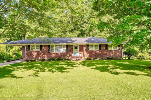 502 Forest Lane active home in Rice Woods, Belton, SC