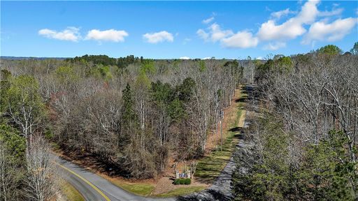 3.53 Coneross Point pending home in Coneross Point, Seneca, SC