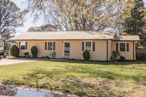 Homes in Evergreen Hills, Anderson