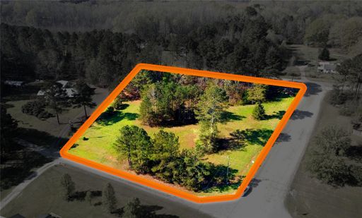 A home in Deerfield, Honea Path