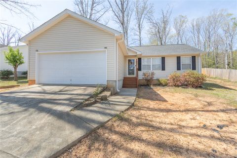 A home in Brookside, Honea Path