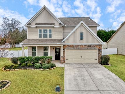 108 Bluebell Lane active home in Meadow Ridge, Easley, SC