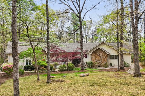 Homes in Keowee Harbours, Salem