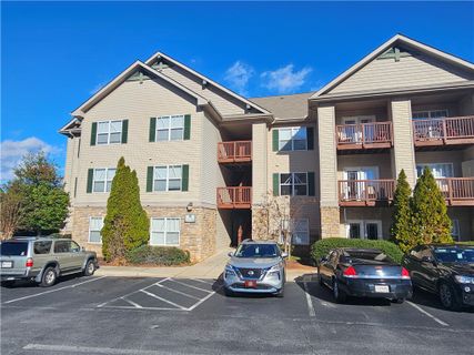 713 Harts Cove Way pending home in Harts Cove, Seneca, SC