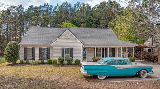 102 Hawk Ridge Drive active home in Hawk Ridge, Anderson, SC