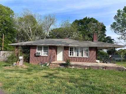 213 E. Shockley Ferry Road