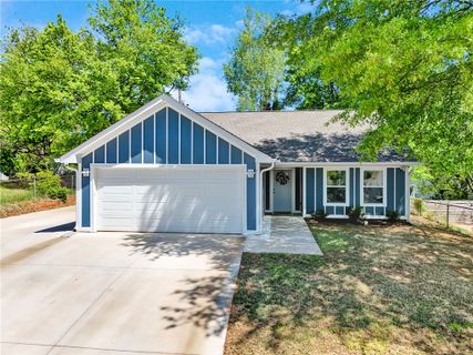 4 Mcarthur Street active home in Abney Mills, Greenville, SC