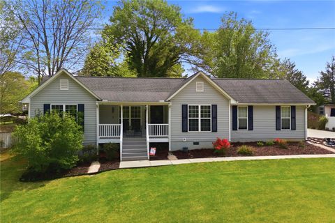 712 N Greenwich Drive sold home in Mountain View, Walhalla, SC