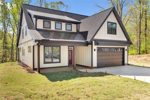 407 Blue Ridge Court