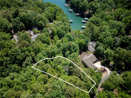 25 Foremast Drive active home in Keowee Key, Salem, SC